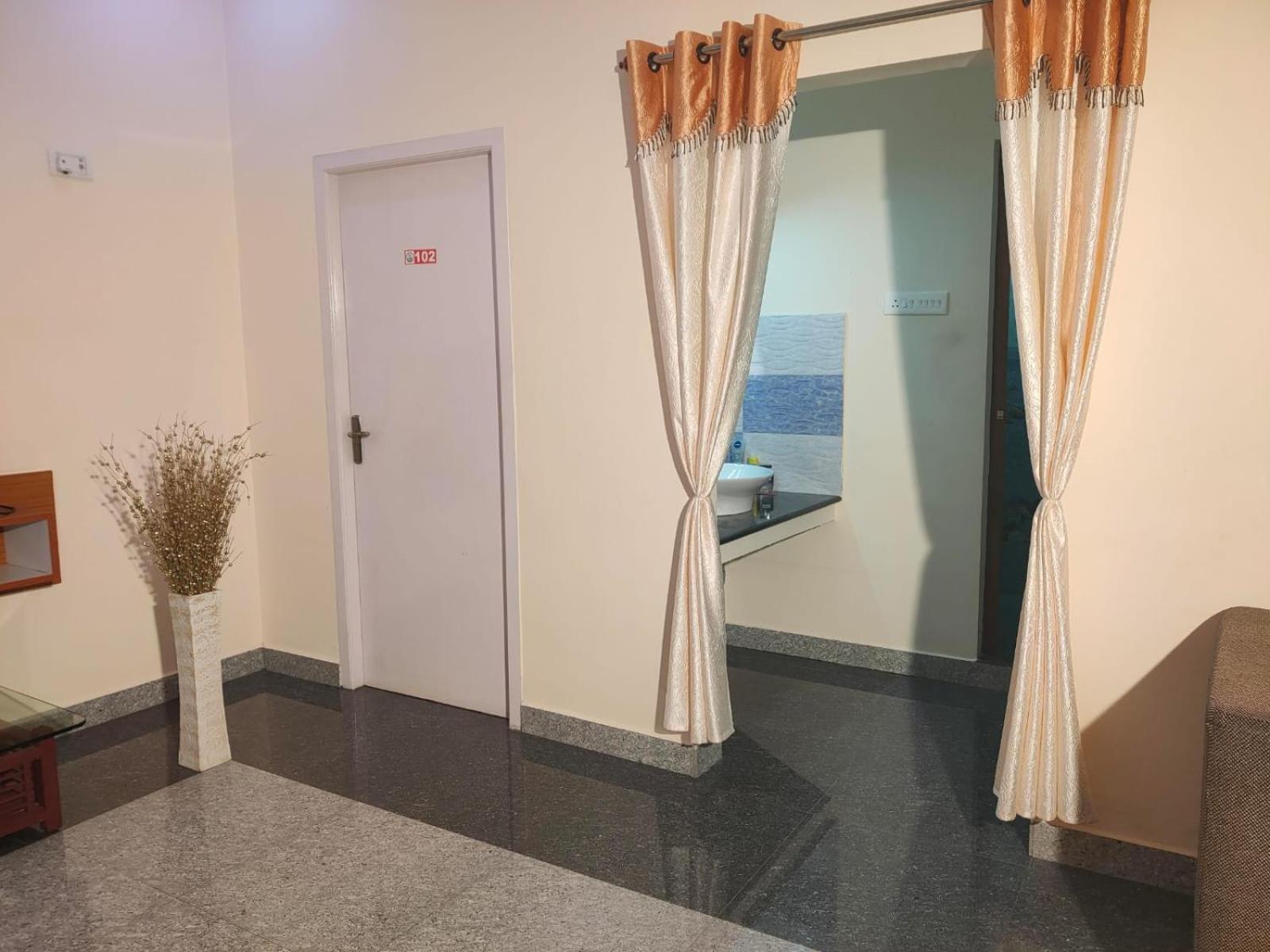 Grand S3 Hotel Puducherry Eksteriør billede